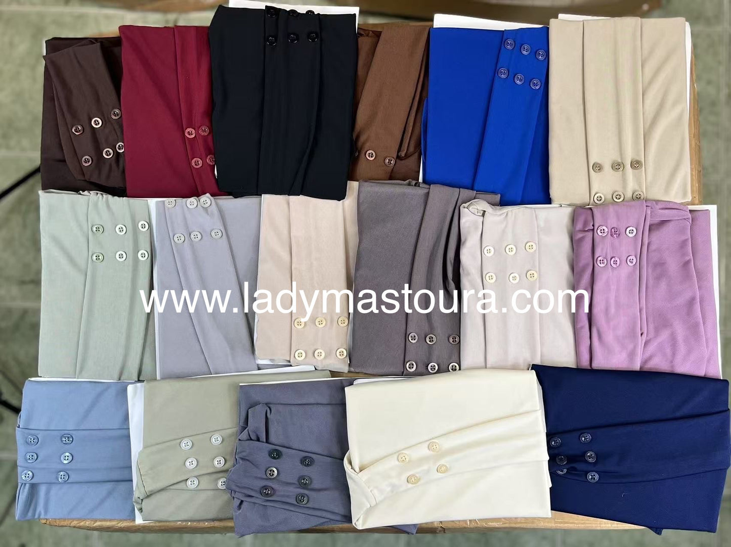 Hijab à bouton en jersey premium - plusieurs coloris